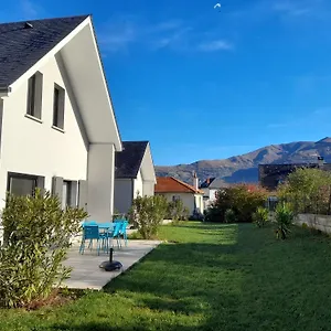  Hébergement de vacances Les Lys Fleurs Des Pyrenees